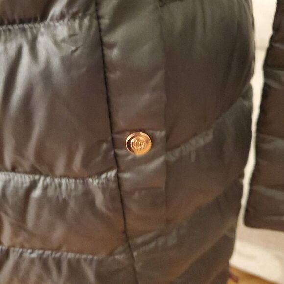 Bernardo Packable Down Walker Jacket - Picture 8 of 13